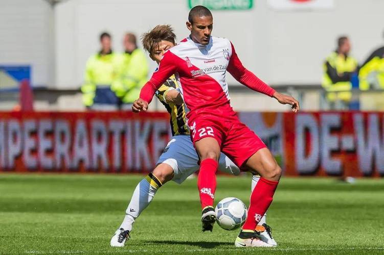 他在比赛中 他在比赛中